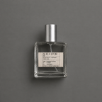 Aura d’Or de Elixir Amador: frasco cuadrado de 60 ml.