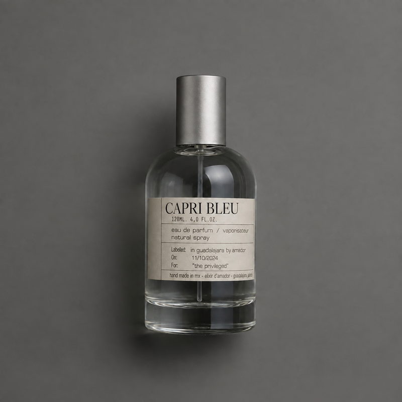 Capri Bleu de Elixir Amador: frasco cilíndrico de 120 ml.