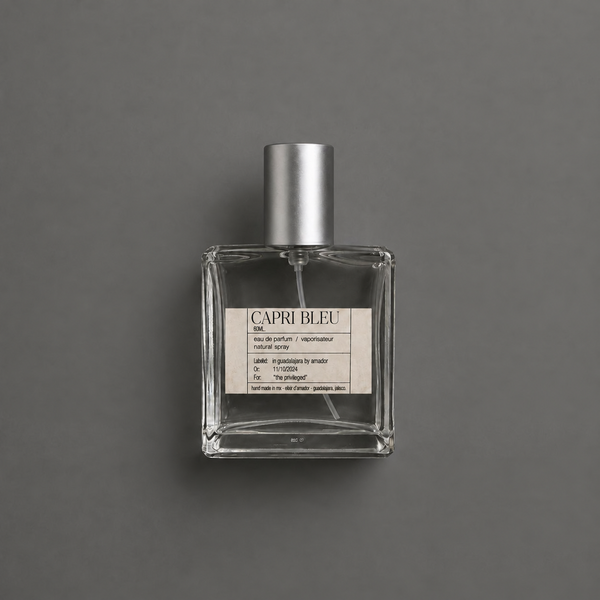 Capri Bleu de Elixir Amador: frasco cuadrado de 60 ml.