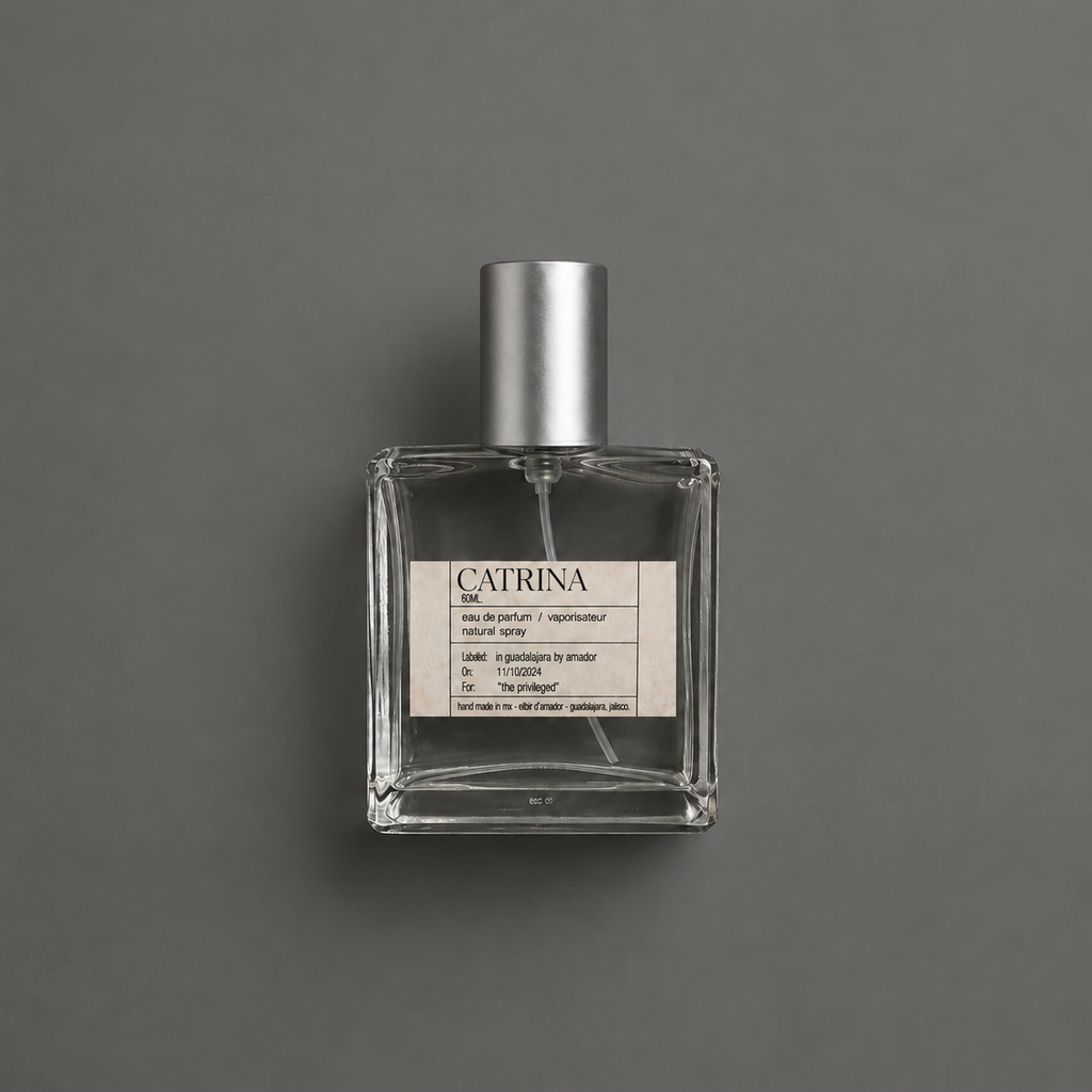 Catrina de Elixir Amador: frasco cuadrado de 60 ml.