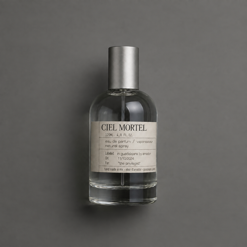 Ciel Mortel de Elixir Amador: frasco cilíndrico de 120 ml.
