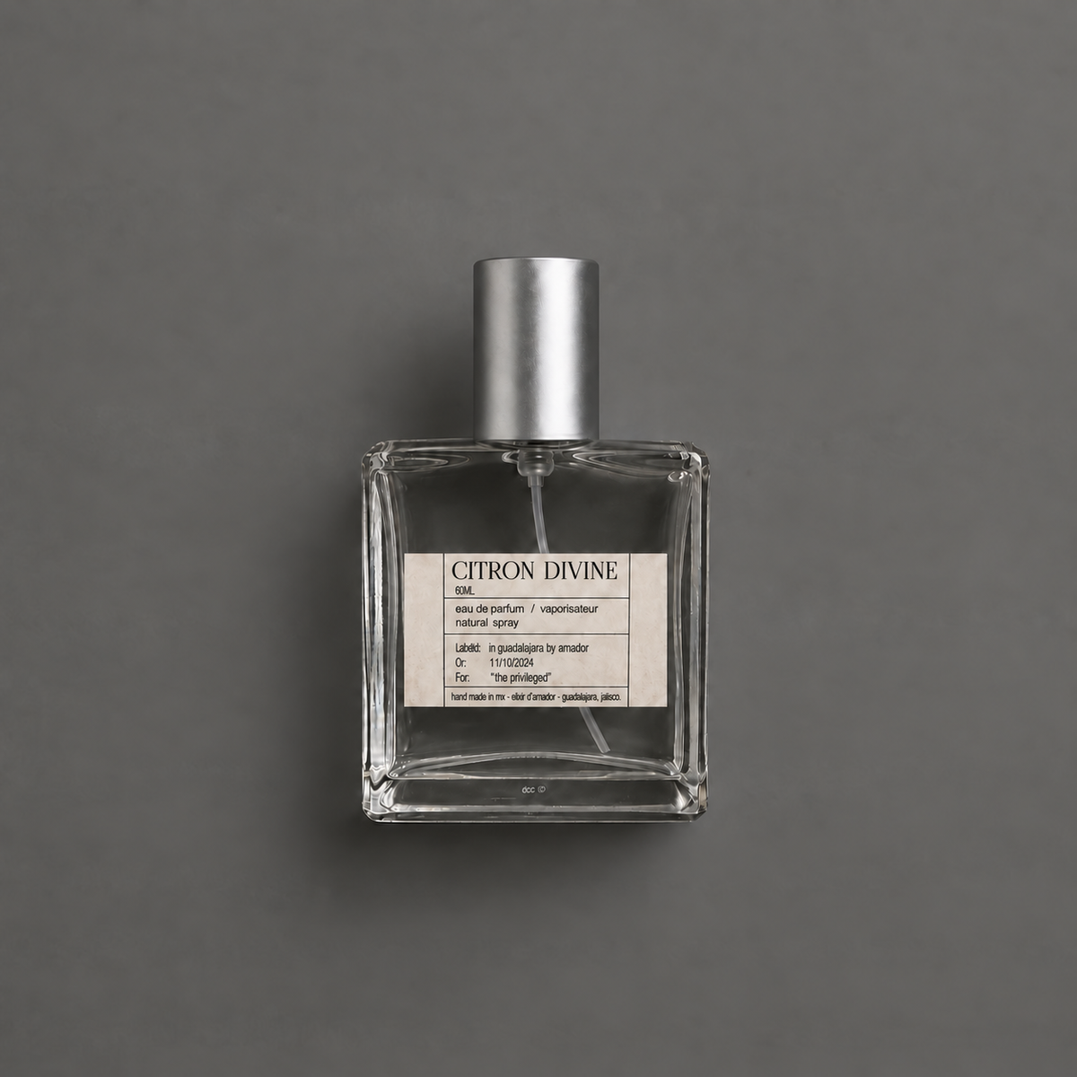 Citron Divine de Elixir Amador: frasco cuadrado de 60 ml.