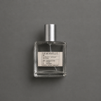 Demoiselle de Elixir Amador: frasco cuadrado de 60 ml.