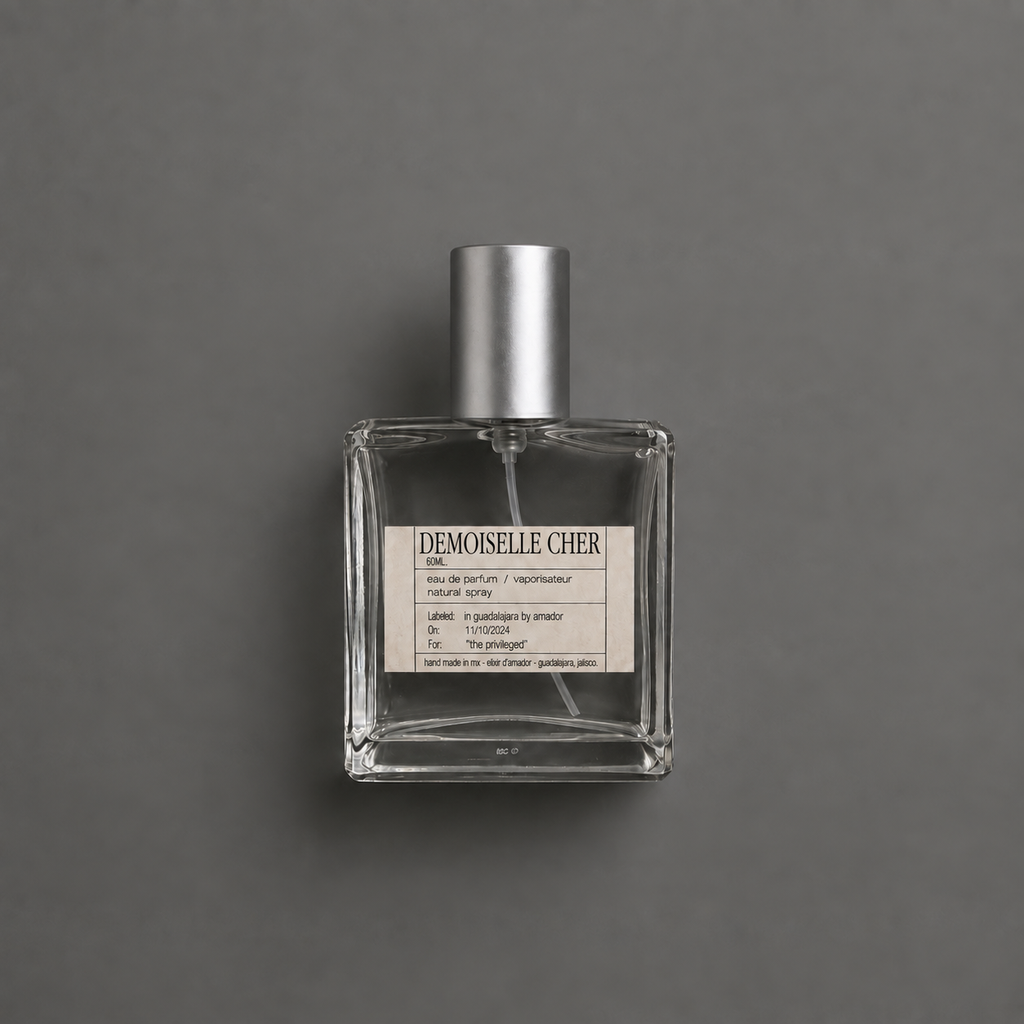 Demoiselle Cher de Elixir Amador: frasco cuadrado de 60 ml.