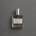 Demoiselle Cher de Elixir Amador: frasco cuadrado de 60 ml.