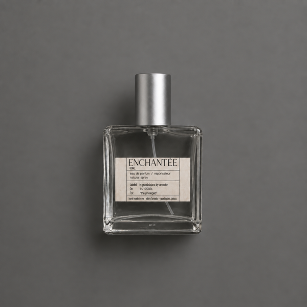 Enchantée de Elixir Amador: frasco cuadrado de 60 ml.