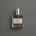 Légère de Elixir Amador: frasco cuadrado de 60 ml.