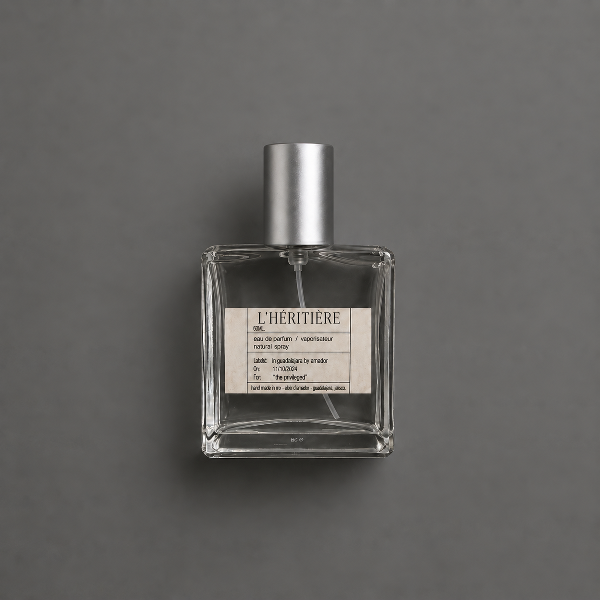 L’Héritière de Elixir Amador: frasco cuadrado de 60 ml.