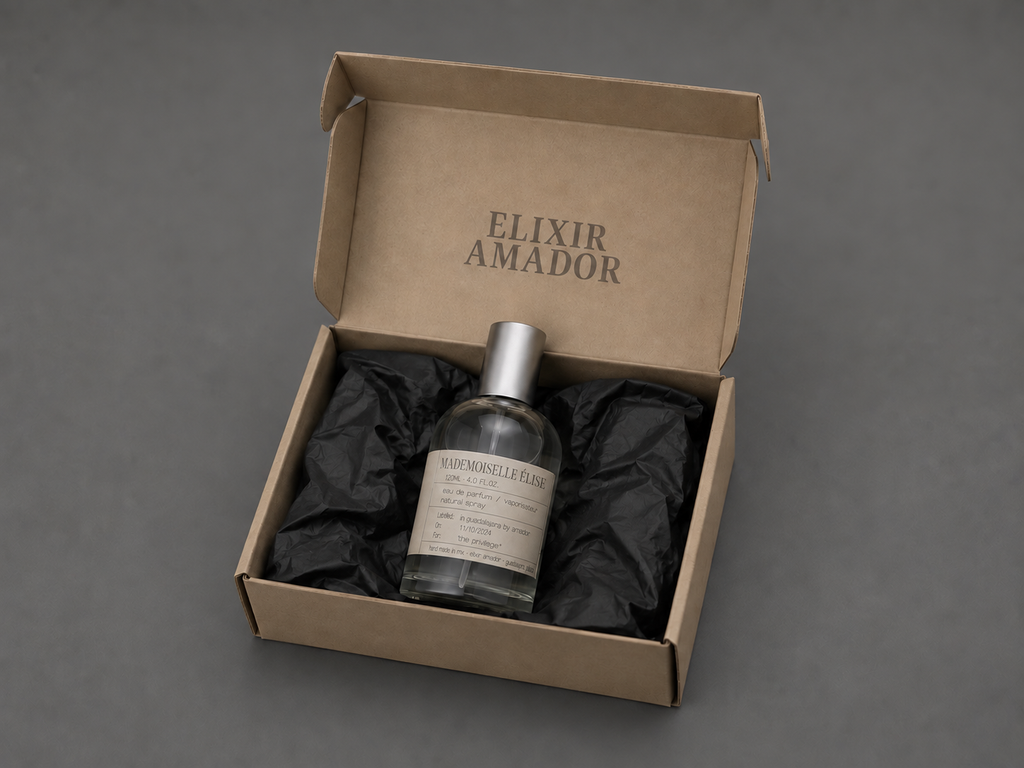 Mademoiselle Élise de Elixir Amador: presentación en empaque.