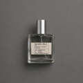 Mare Blu de Elixir Amador: frasco cuadrado de 60 ml sobre fondo gris.