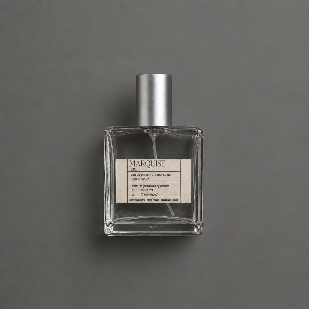 Marquise de Elixir Amador: frasco cuadrado de 60 ml.