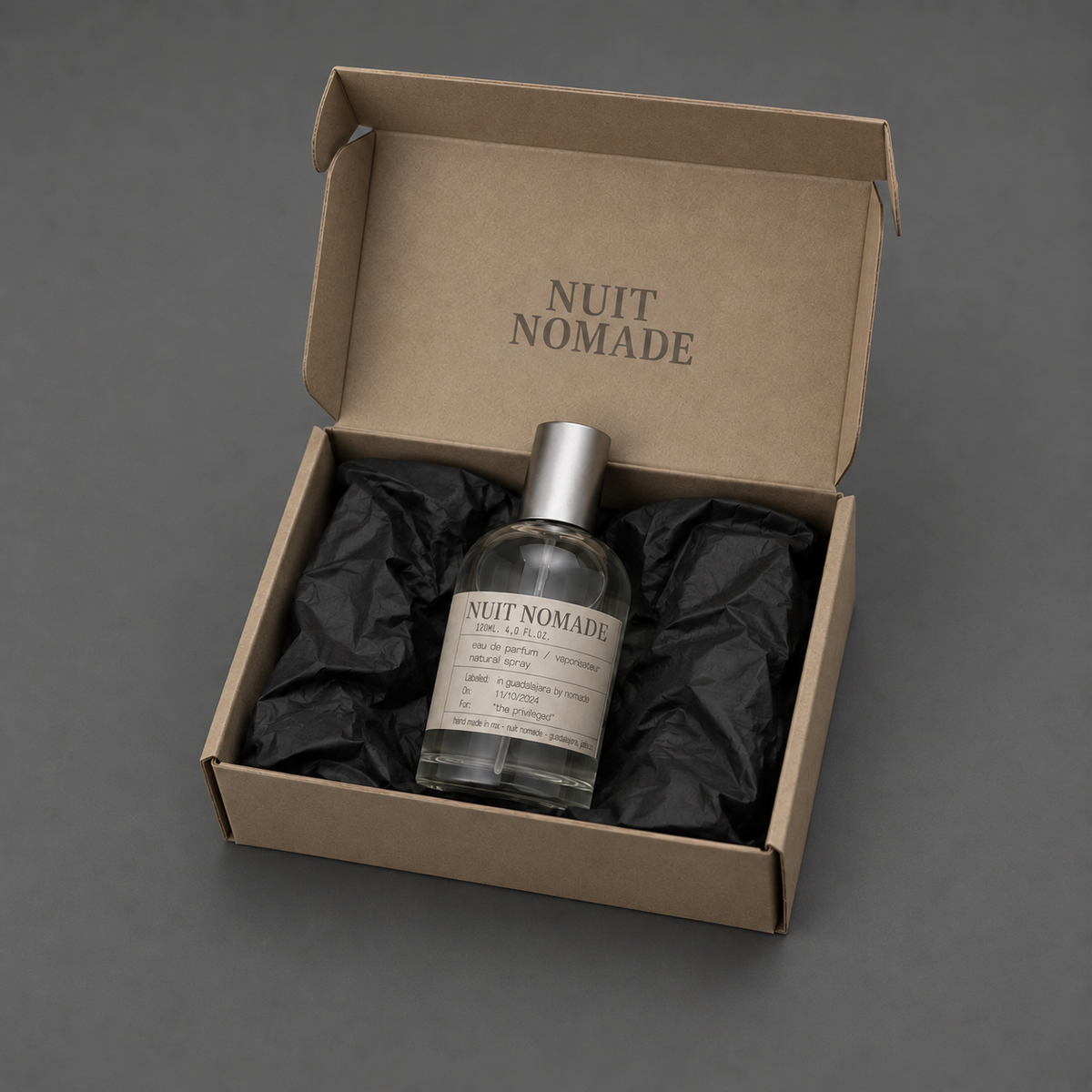 Nuit Nomade de Elixir Amador: frasco de 120 ml en su empaque.