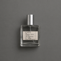 Unité de Elixir Amador: frasco cuadrado de 60 ml sobre fondo gris.