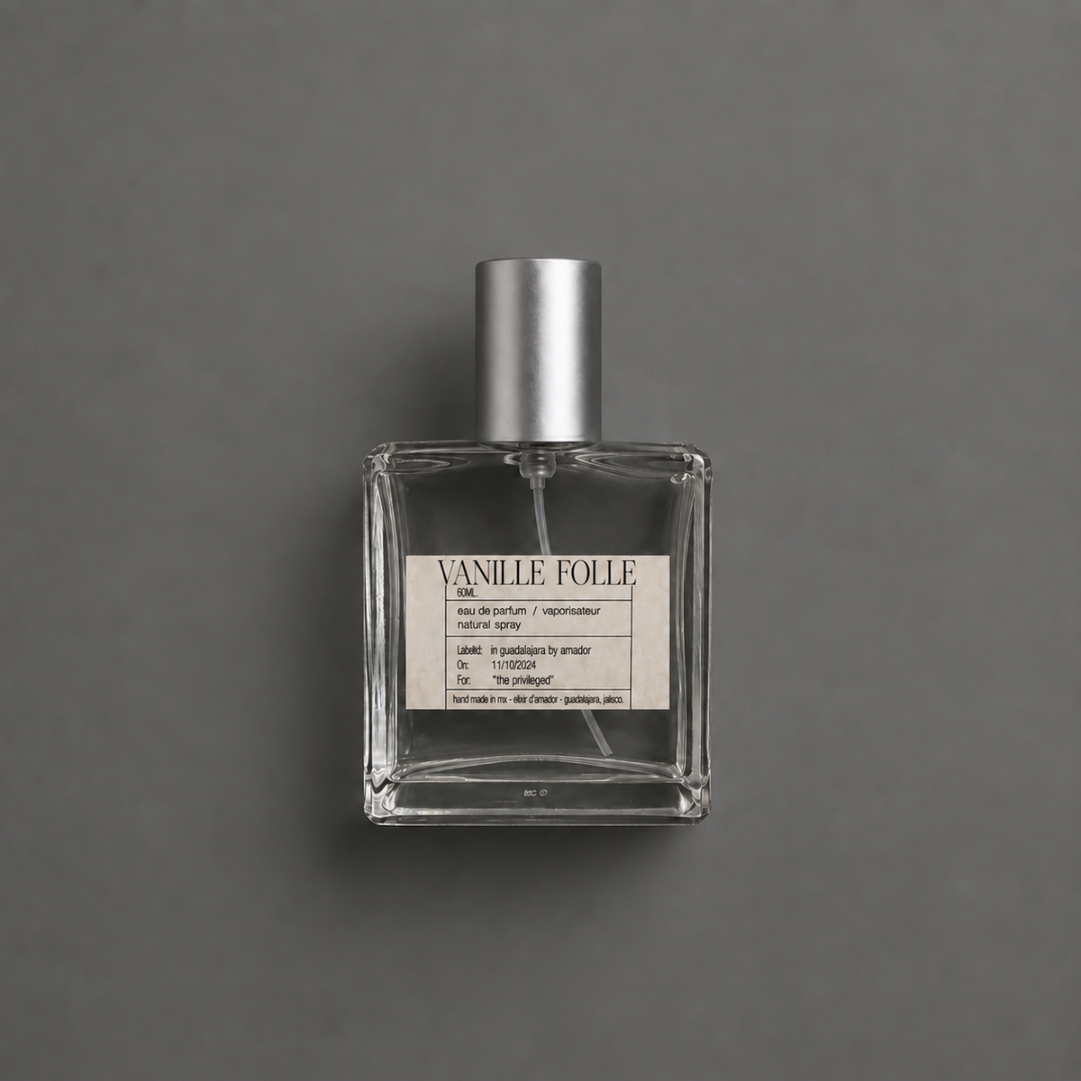 Vanille Folle de Elixir Amador: frasco cuadrado de 60 ml.